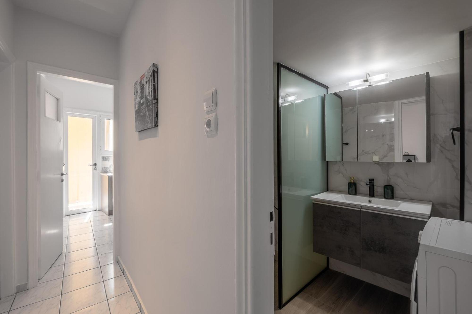 Lovely And Modern 3Bd Apartment Close To Ampelokipoi Metro Atene Esterno foto