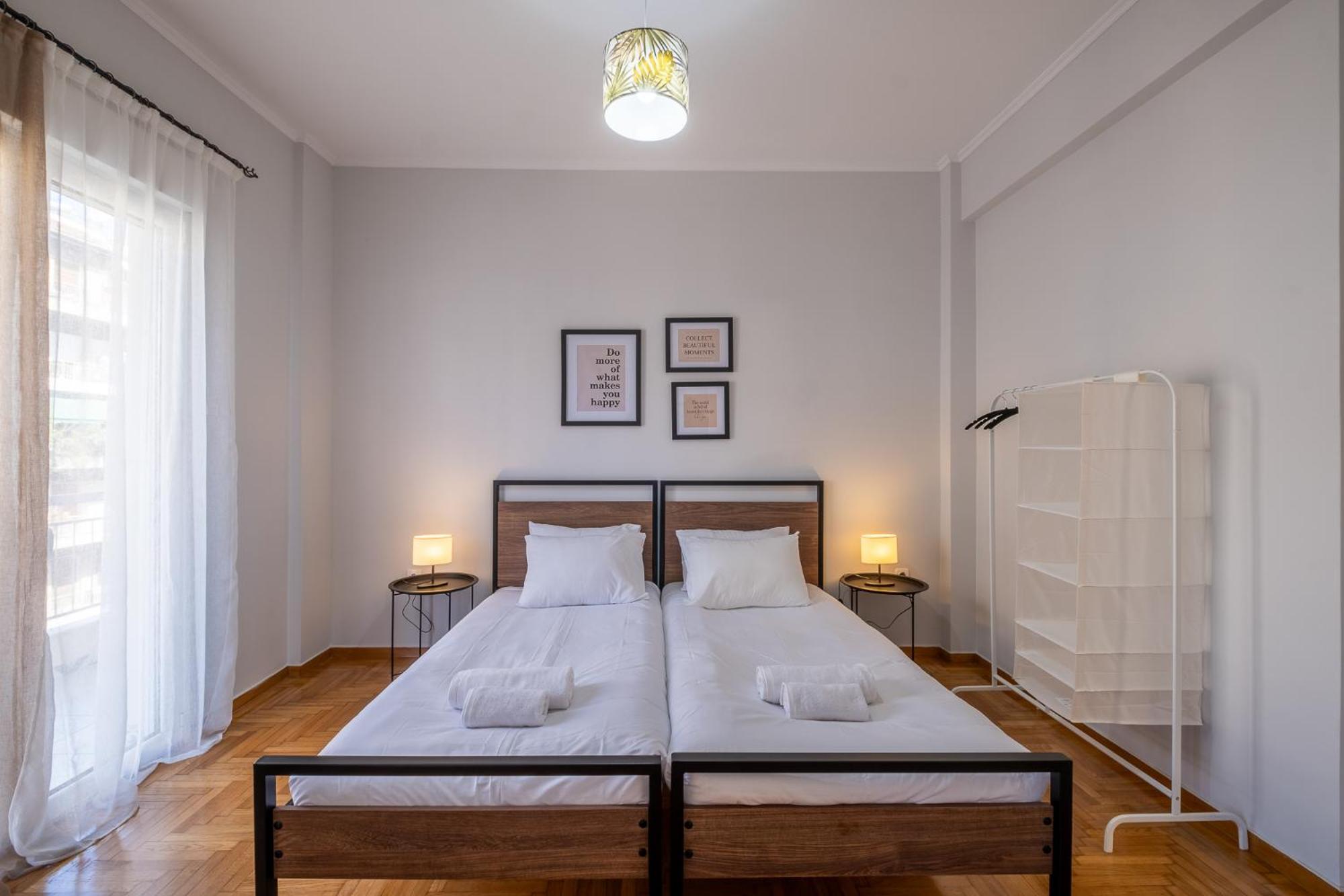 Lovely And Modern 3Bd Apartment Close To Ampelokipoi Metro Atene Esterno foto