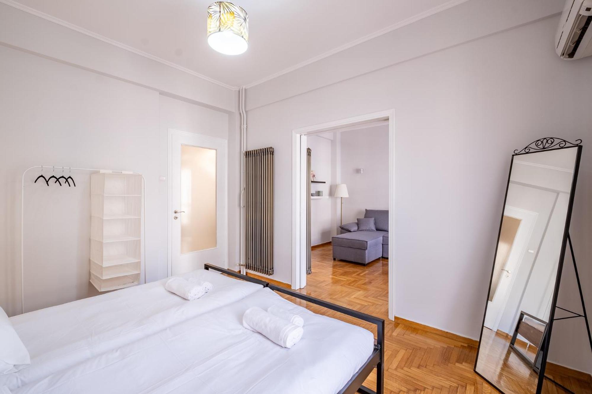 Lovely And Modern 3Bd Apartment Close To Ampelokipoi Metro Atene Esterno foto