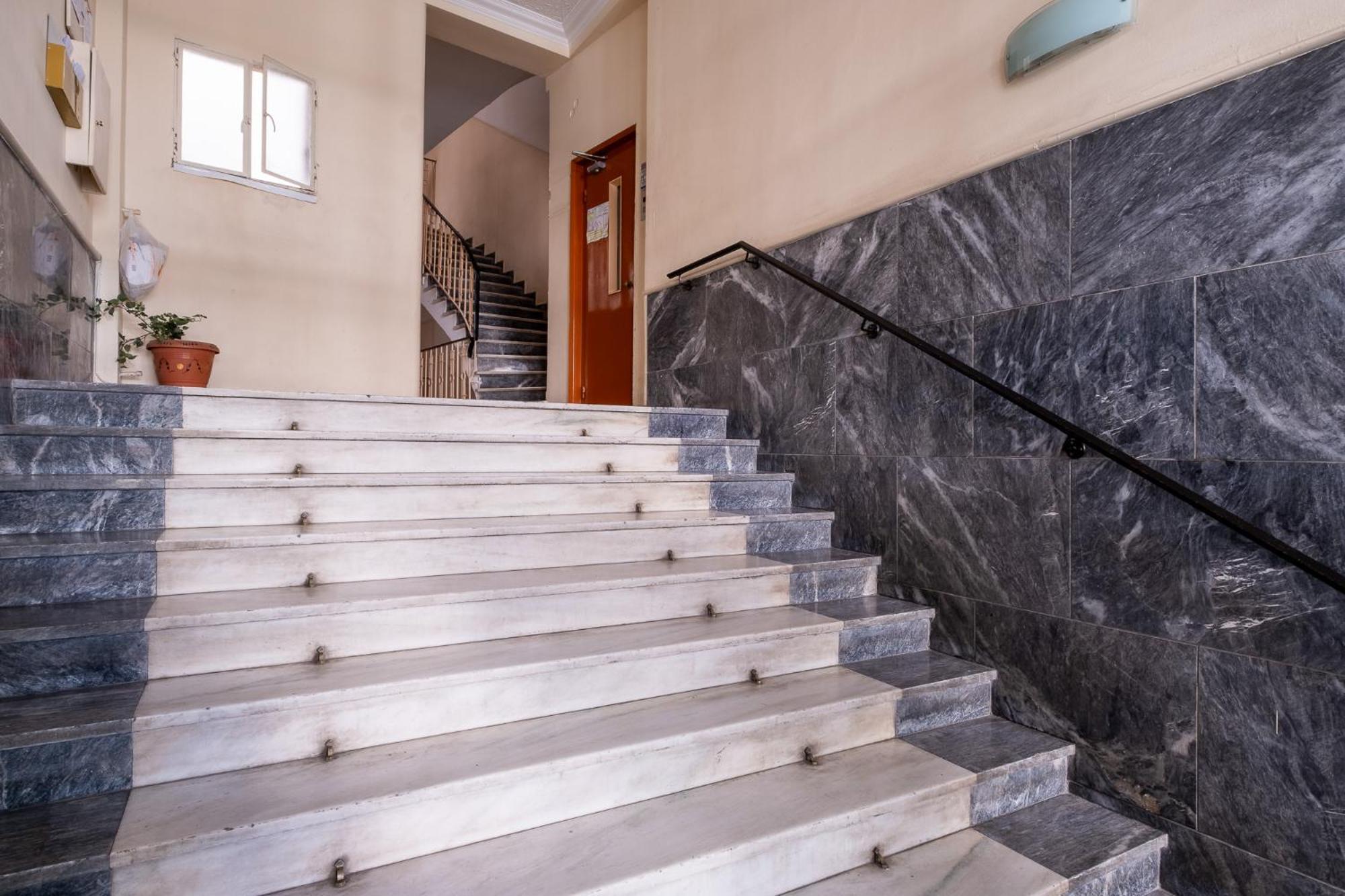 Lovely And Modern 3Bd Apartment Close To Ampelokipoi Metro Atene Esterno foto
